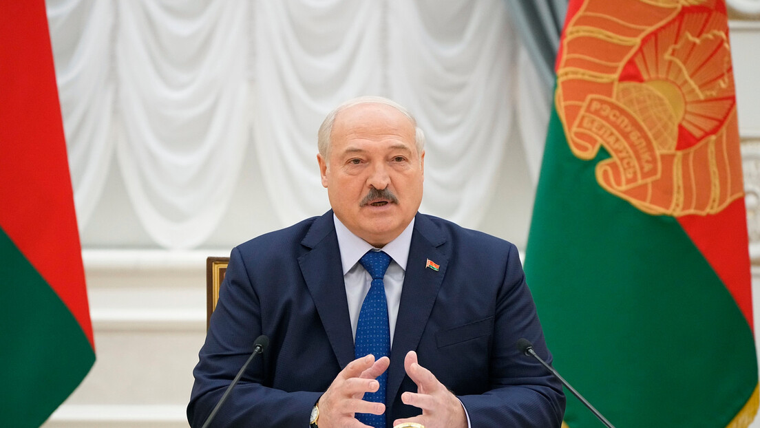 Лукашенко позвао Србију: Одлучите се шта желите (ВИДЕО)
