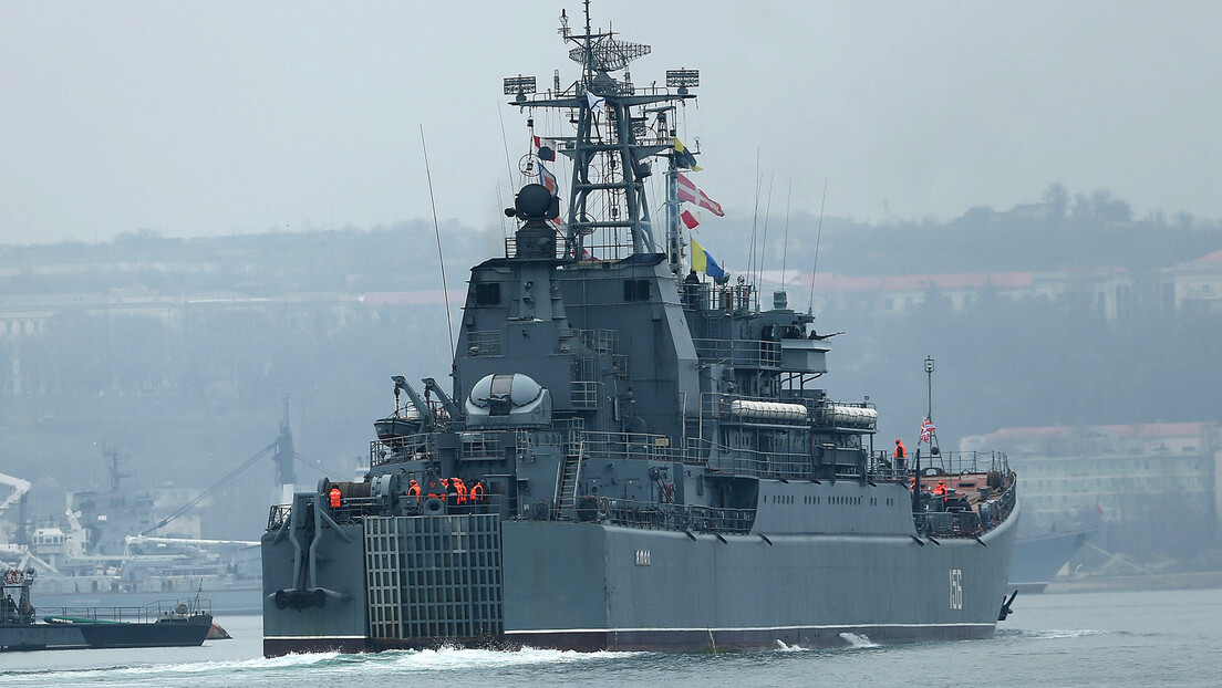 Руси уништили четири украјинска беспилотна чамца: Пловили ка Криму