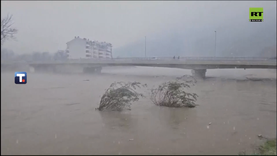 Излио се Лим: Проглашена ванредна одбрана од поплава у Пријепољу