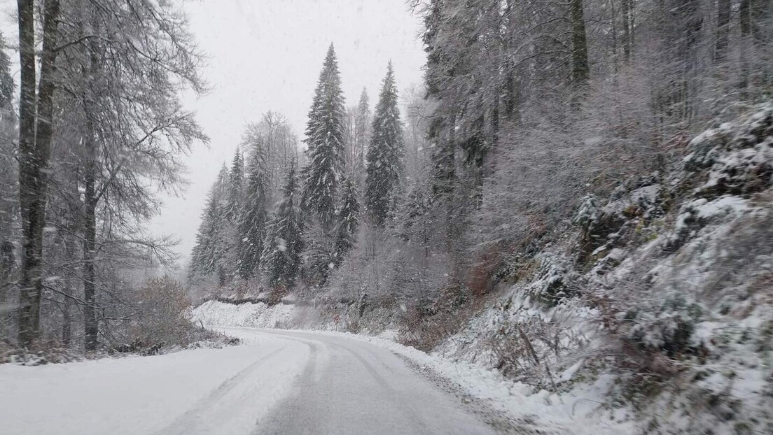 Данас у Србији хладно и облачно: РХМЗ најавио где се све очекује снег за викенд