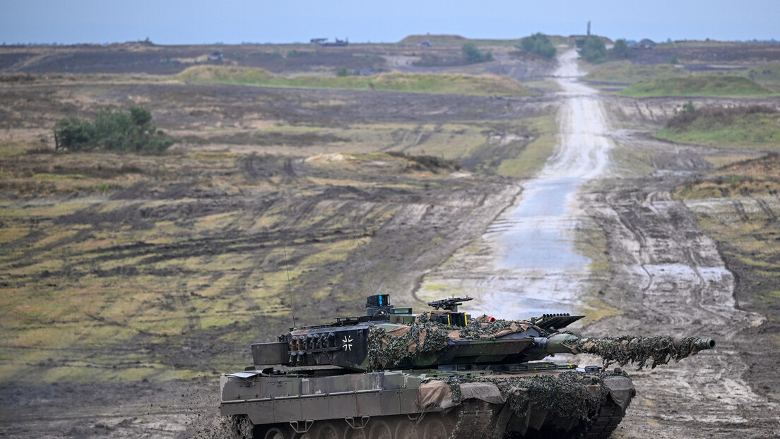Dali lisici da pazi kokošinjac: Švajcarci NATO-u šalju tenkove koji ne smeju u Kijev