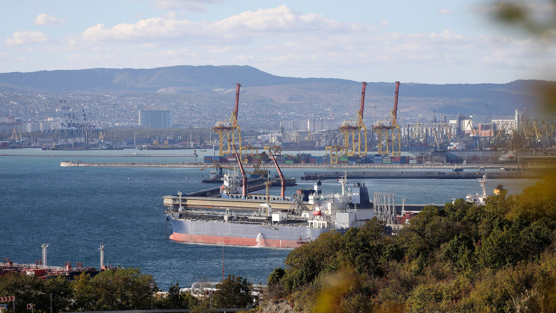 Нове санкције САД за транспорт руске нафте: Кажњена три танкера и њихови власници