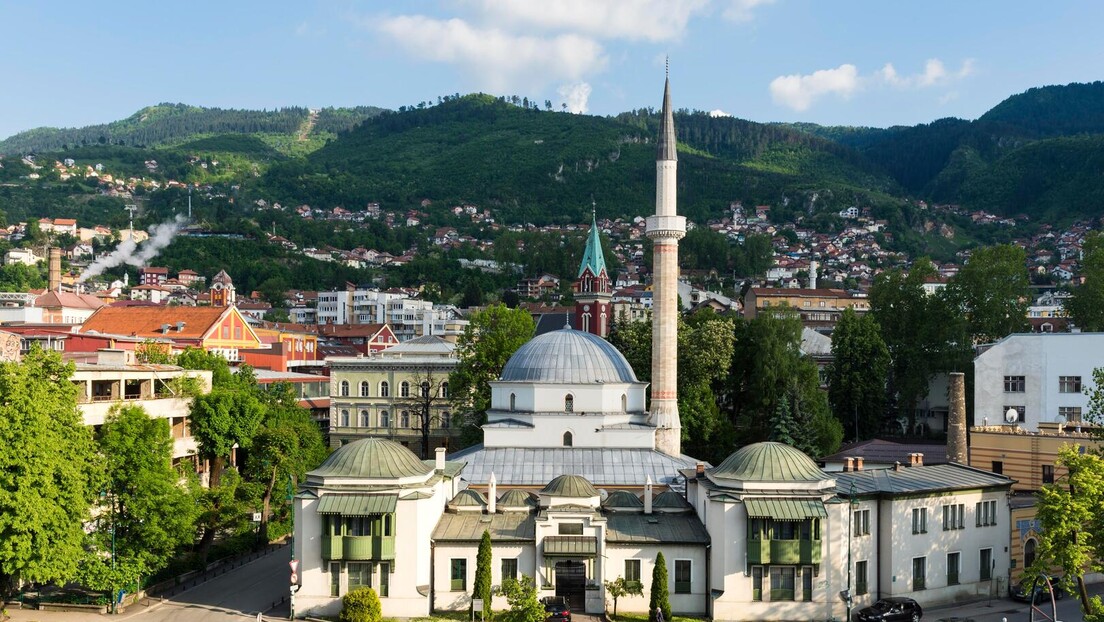 Кецмановић: Сарајлије загледане у Америку не примећују геополитичке промене