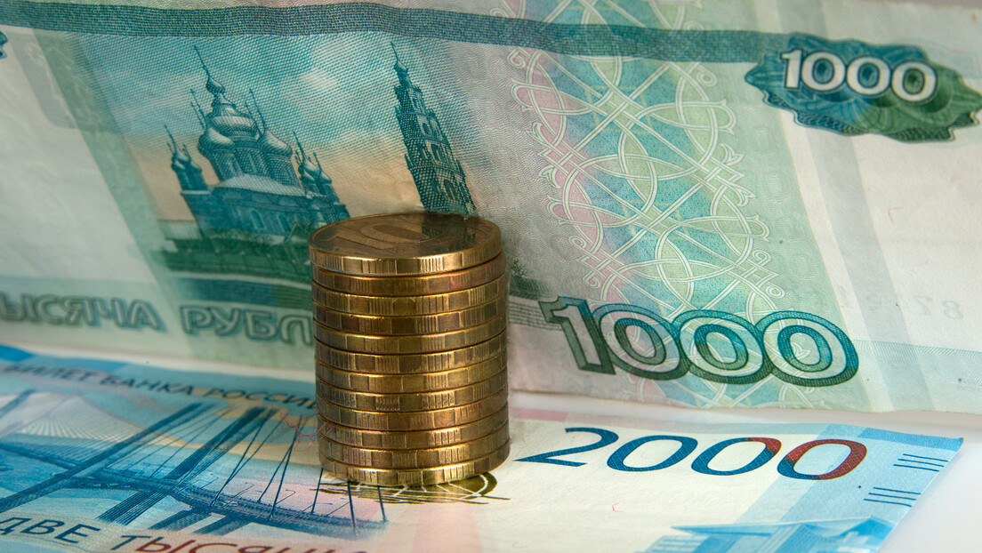 Rublja sve jača zbog odluke ruskih izvoznika da devize pretvaraju u domaću valutu