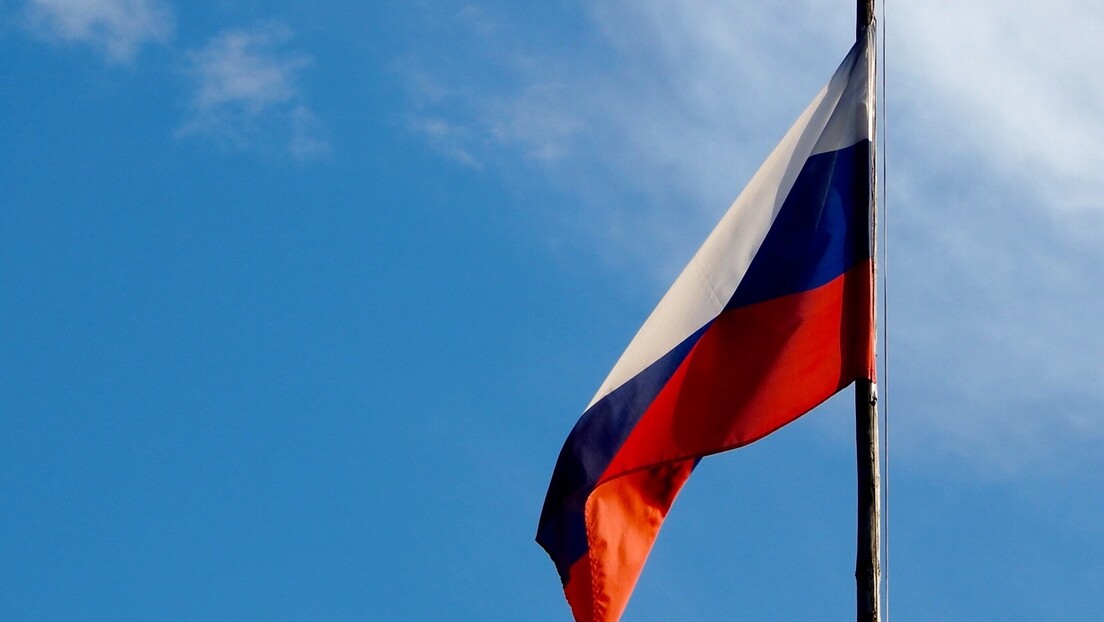 Ambasada Rusije u Londonu: Imuni smo na vaše sankcije, naš ekonomski razvoj je za vas nedostižan