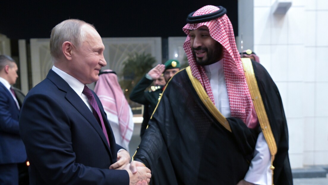 Завршен састанак Путина и Бин Салмана, лидери разговарали више од три сата