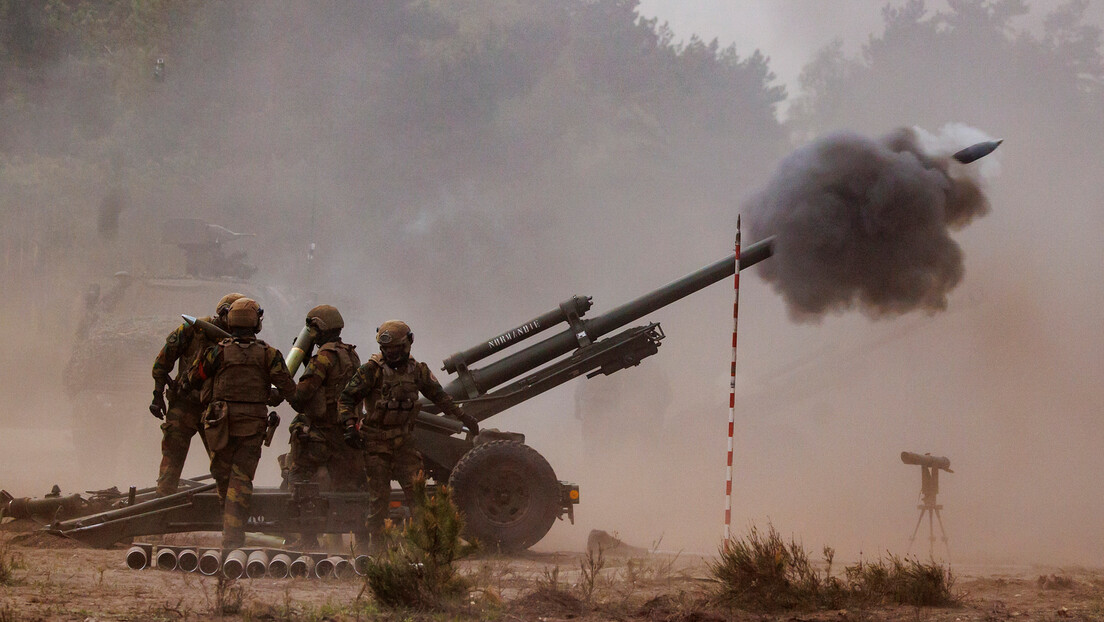 Ukrajina će sa američkim kompanijama proizvoditi granate kalibra 155 milimetara