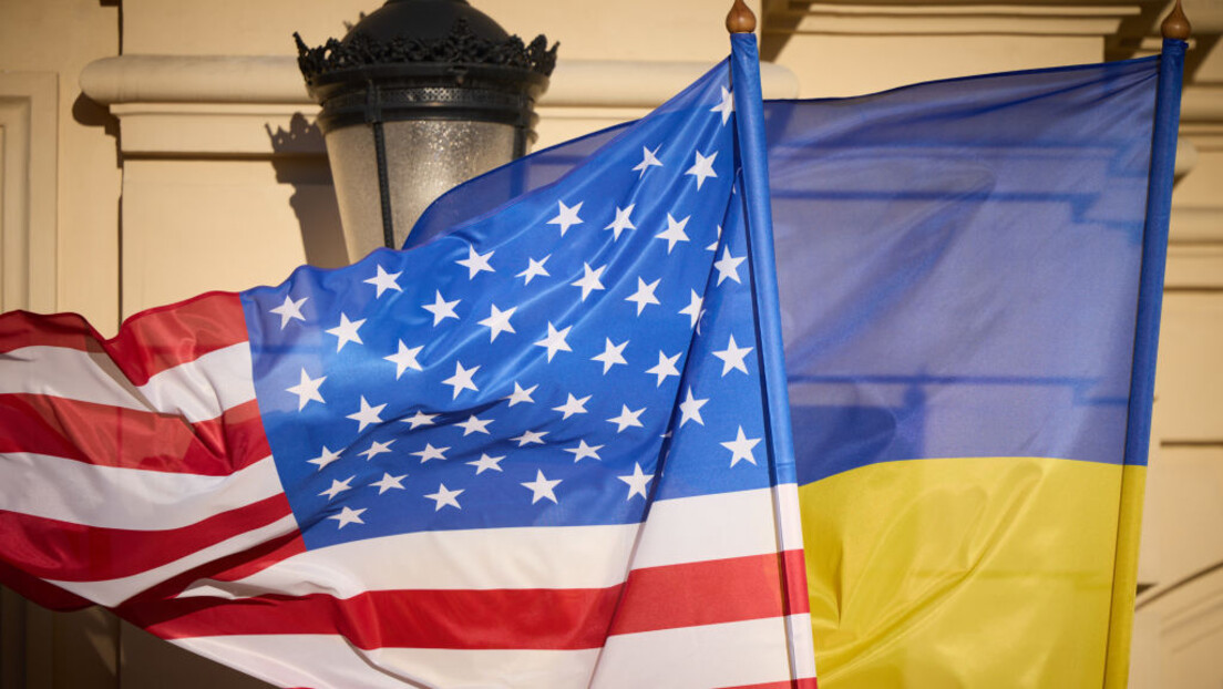 Trećina Amerikanaca smatra da SAD previše novca troše na Ukrajinu