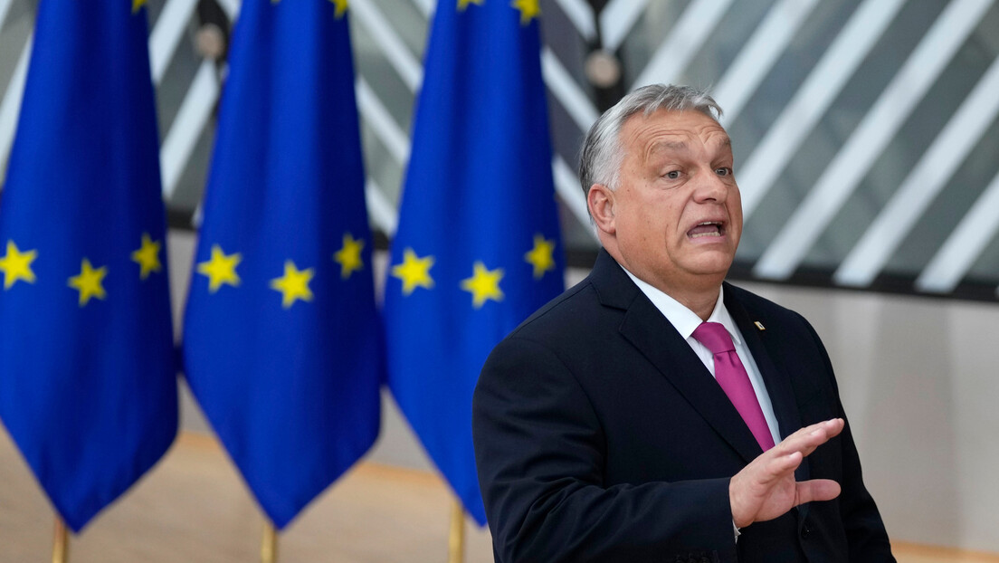 Мађарска и Америка воде тајне преговоре о Украјини? Кратак сусрет Орбана са Зеленским (ВИДЕО)