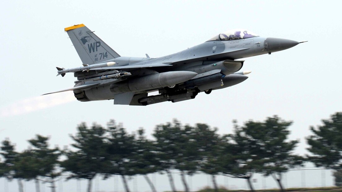 Амерички борбени авион Ф-16 се срушио код Јужне Кореје