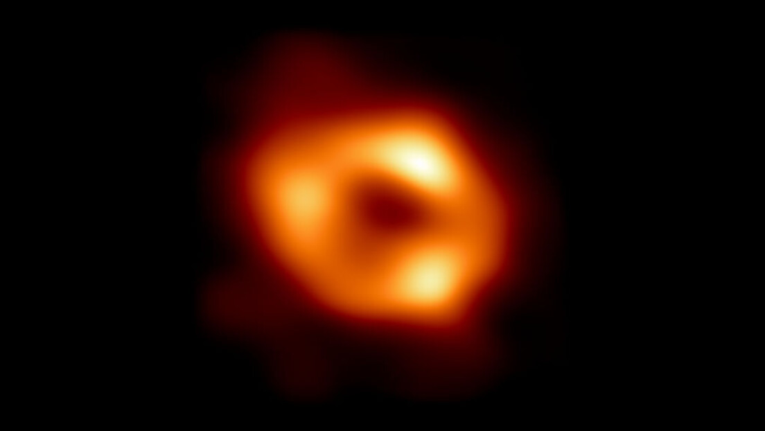Откривена најстарија црна рупа, настала пре више од 13 милијарди година