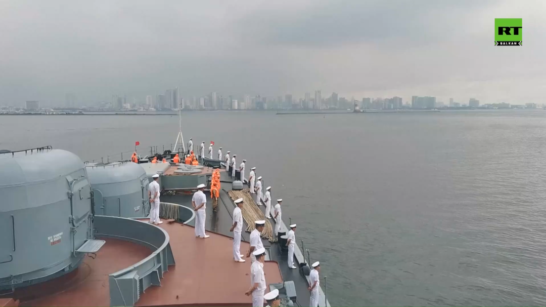 Grupa ratnih brodova Pacifičke flote stigla u Manilu
