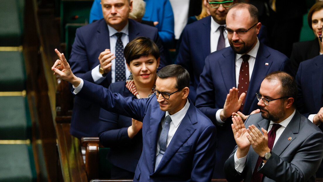 Политички заплет у Пољској: Моравјецки изгубио место премијера