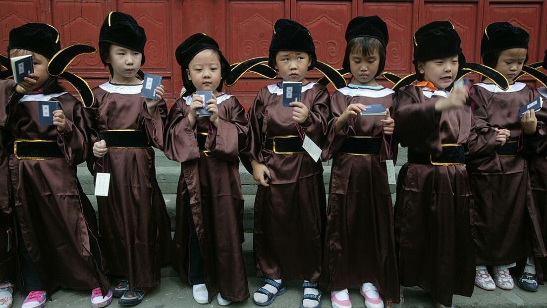 Revizija istorije: Tajvan iz udžbenika izbacuje tradicionalnu kinesku književnost