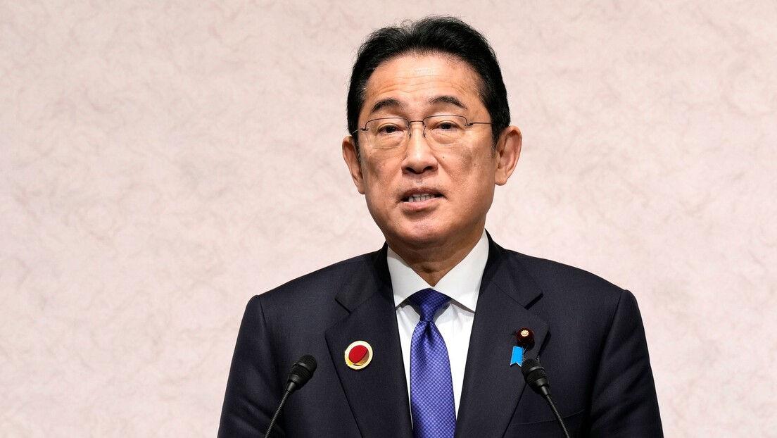Veliki pad poverenja Japanaca u premijera i vladu