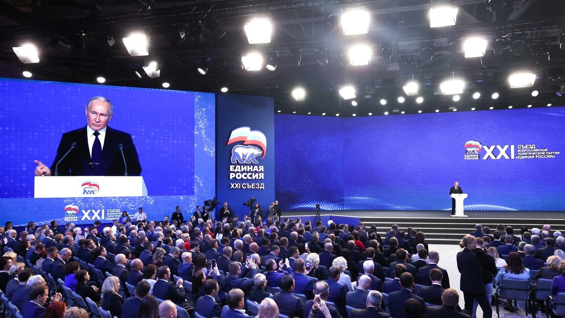 "Jedinstvena Rusija" podržala kandidaturu Putina koji obećava: Bićemo suvereni, ili nas neće biti