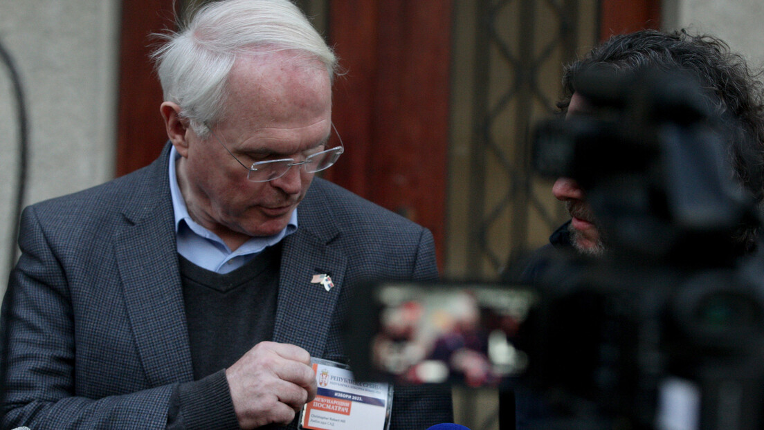 Šta posmatra američki ambasador na srpskim izborima (FOTO)