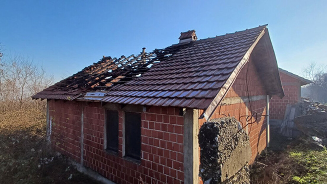 Izgorela povratnička kuća u Belom Polju kod Peći; Cilj uklanjanje Srba s KiM