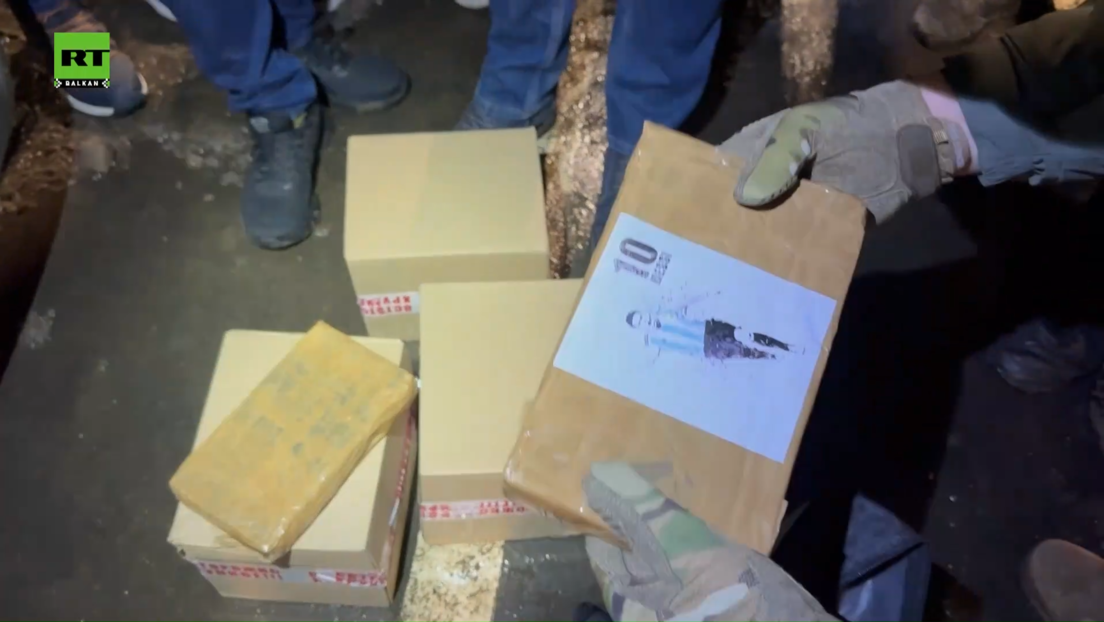 ФСБ ухапсио дилере: Планирали да пошаљу у ЕУ скоро 700 кг дроге