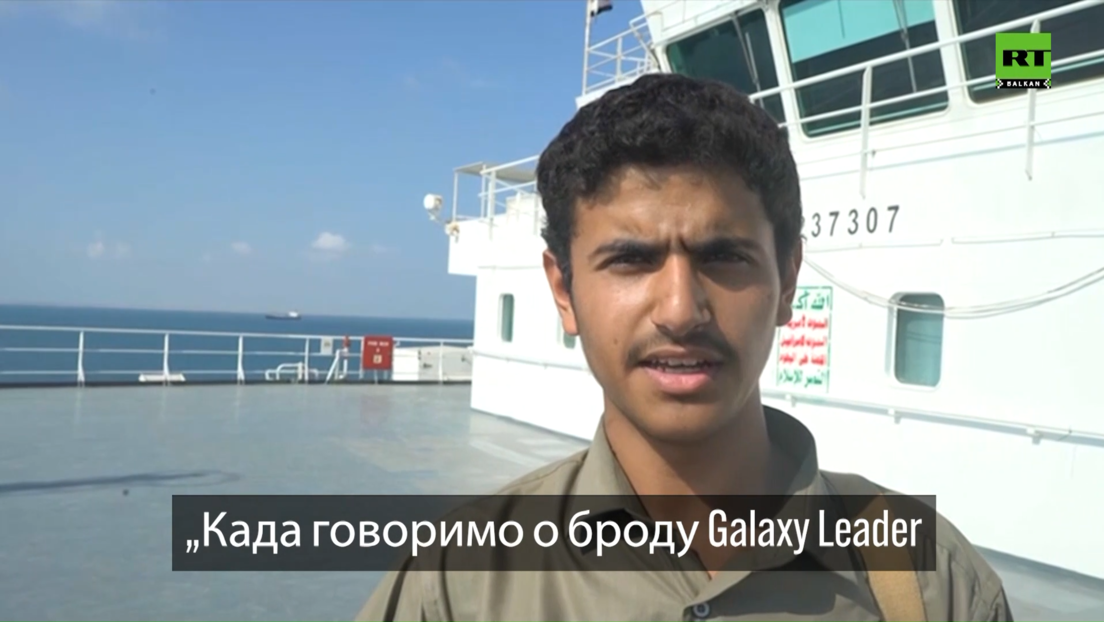 RT ekskluzivno na brodu koji su zarobili Huti: Blokiraćemo sve brodove koji podržavaju Izrael