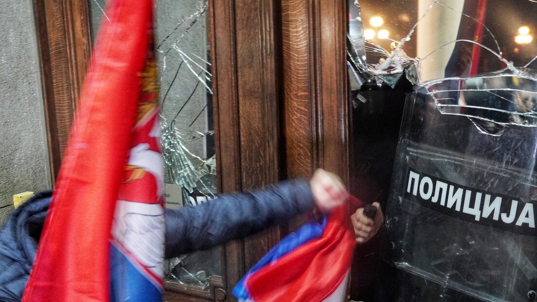 Moskva: Očigledni pokušaj majdanizacije Srbije iza kojeg stoji Zapad