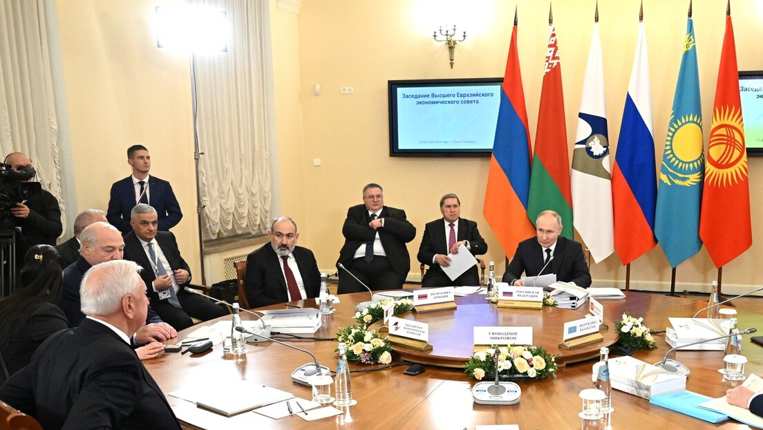Putin sa Evroazijskim ekonomskim savetom: Imamo autoritet i potencijal, napredujemo uspešno