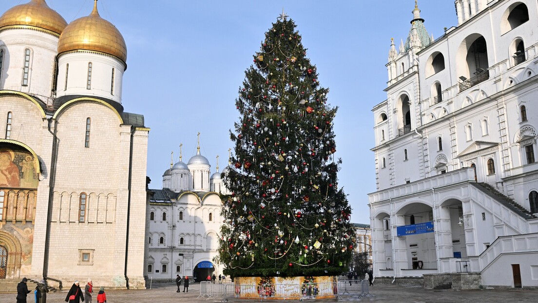 Други живот јелке из Кремља: Шта се дешава са лепотицом када прођу празници