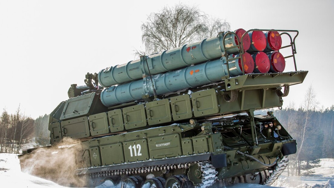 Нови удар на Белгород: Спречен терористички напад, руска ПВО оборила 12 ракета (ВИДЕО)