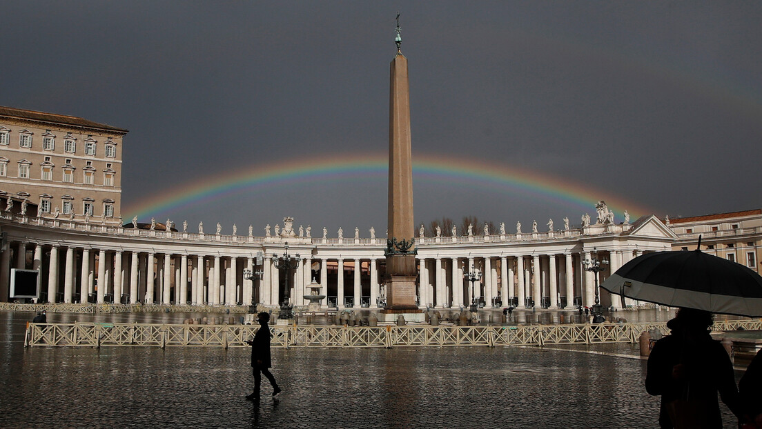 Vatikan: Blagoslov istopolnih parova nije jeretička – niti bogohulna mera