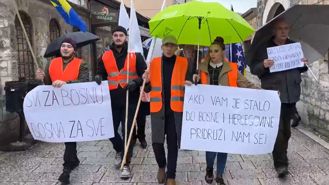 Срамни протест испред Председништва БиХ: Не желе Дан Републике Српске