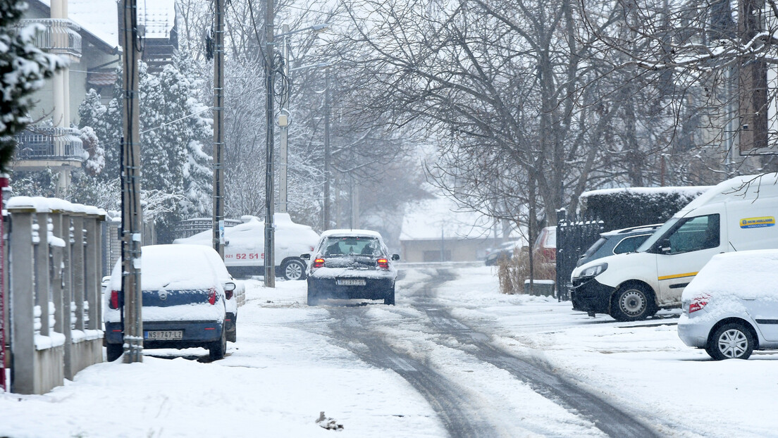 Novo upozorenje RHMZ: Pred nama ledeni dan; zimski uslovi za vožnju