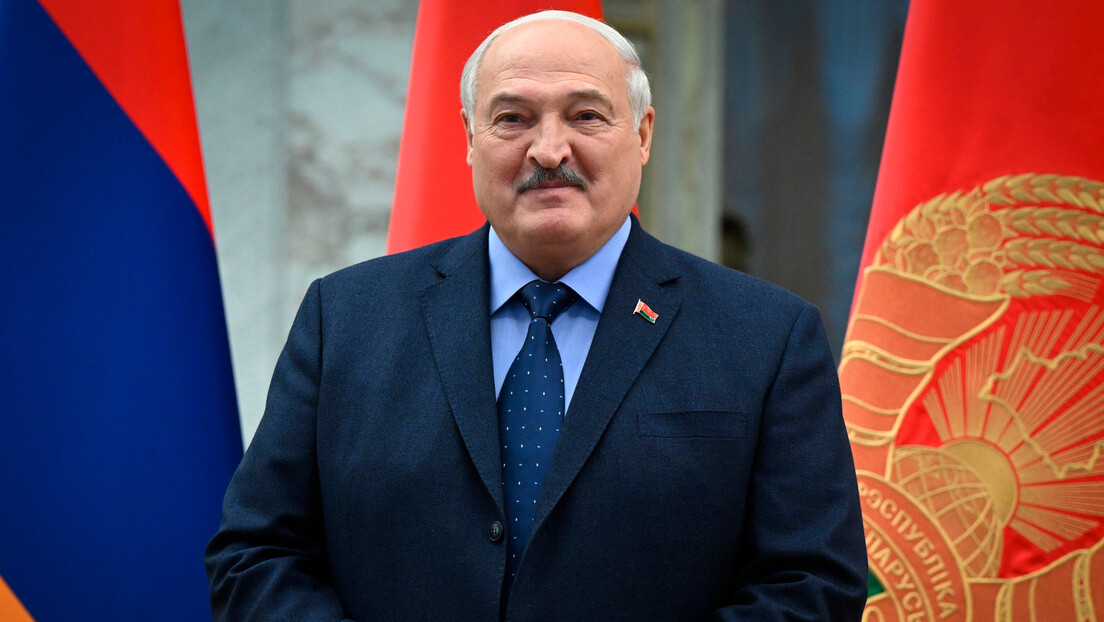 Lukašenko: Neprijatelji bi da nas bace na kolena, ali ne treba im pružiti takvu šansu