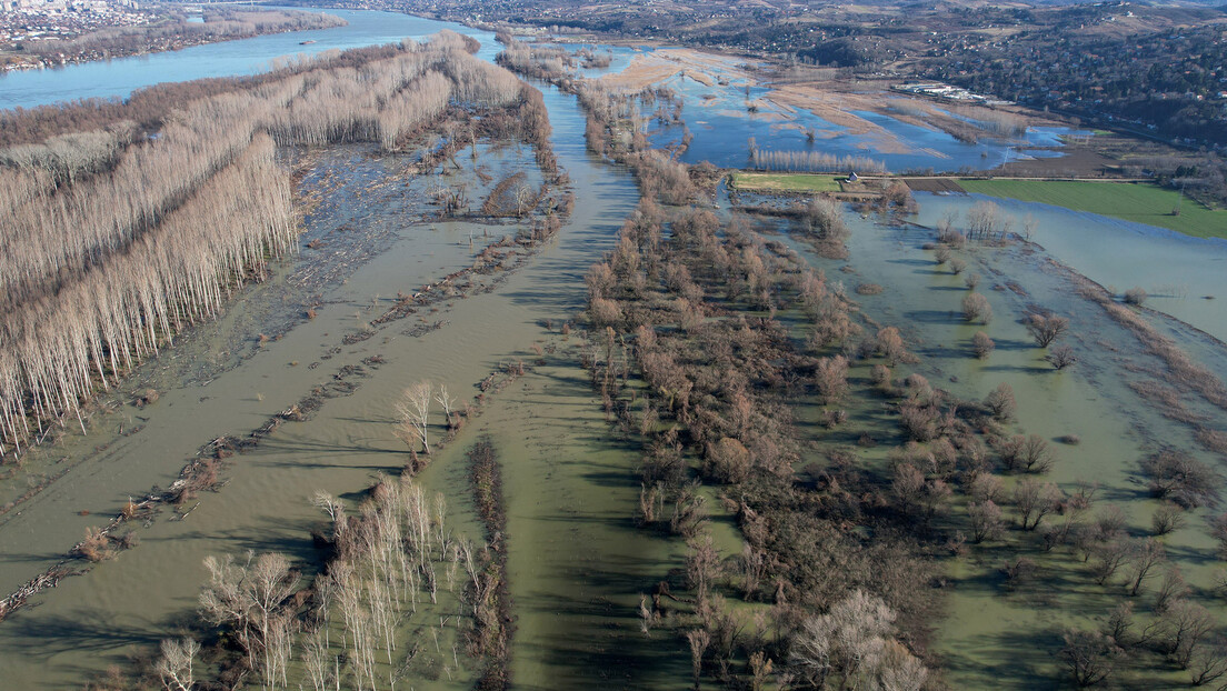 Завршено ванредно испитивање воде Дунава после потонућа барже код Бачке Паланке