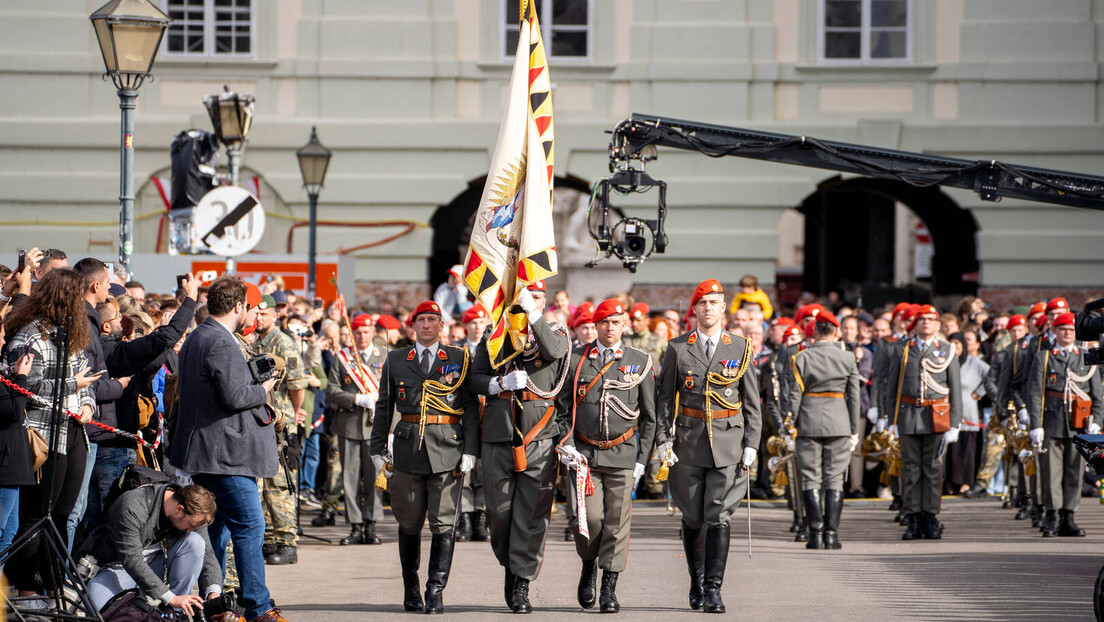 Nisu samo Amerikanci predebeli za uniformu: Gojaznost pokosila i austrijsku vojsku