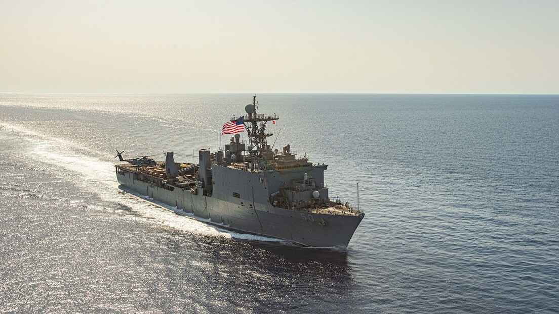 Ракета погодила амерички брод близу обале Јемена; Пентагон потврдио напад: Криви су Хути