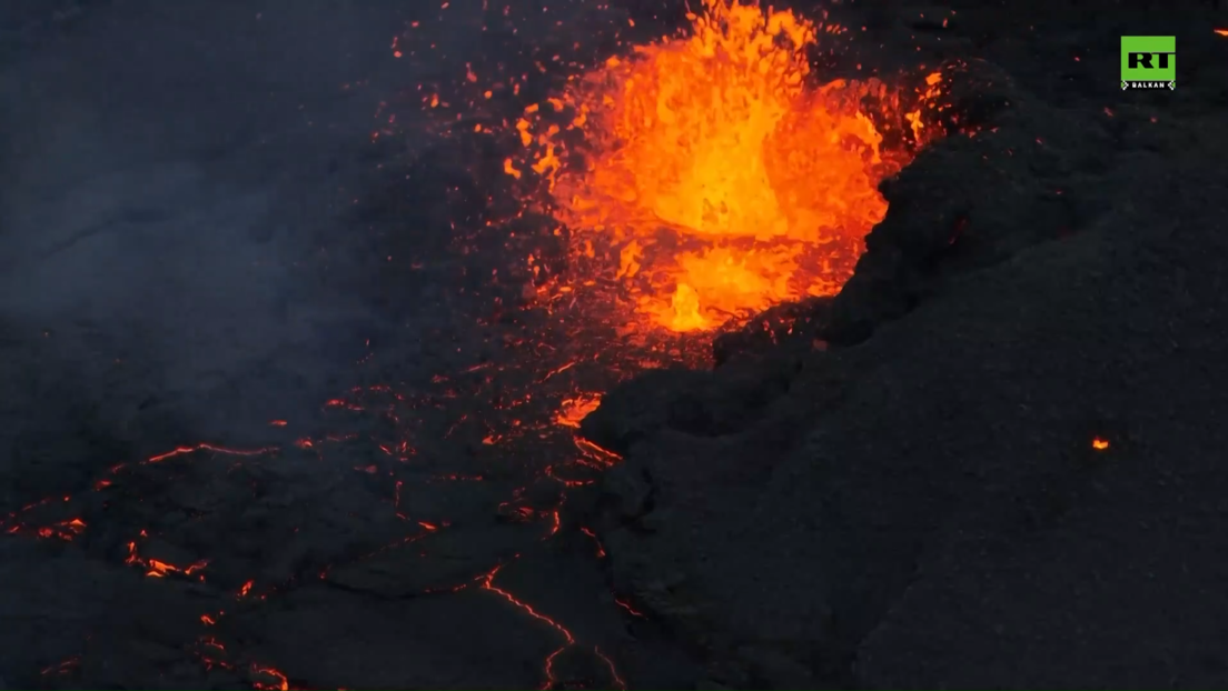 Нова ерупција вулкана на Исланду: Лава угрозила рибарски град Гриндавик