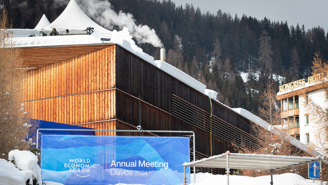 Švab zvanično otvorio Svetski ekonomski forum u Davosu: Svet je podeljeniji nego ikad