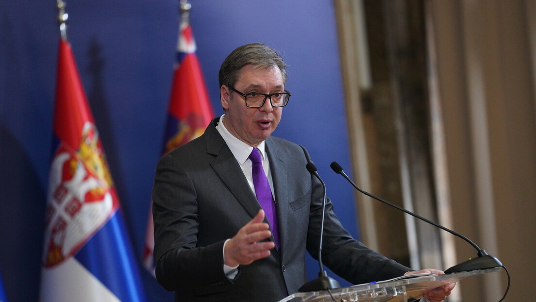 Вучић: Србија креће у реализацију нових планова, о томе и у Давосу
