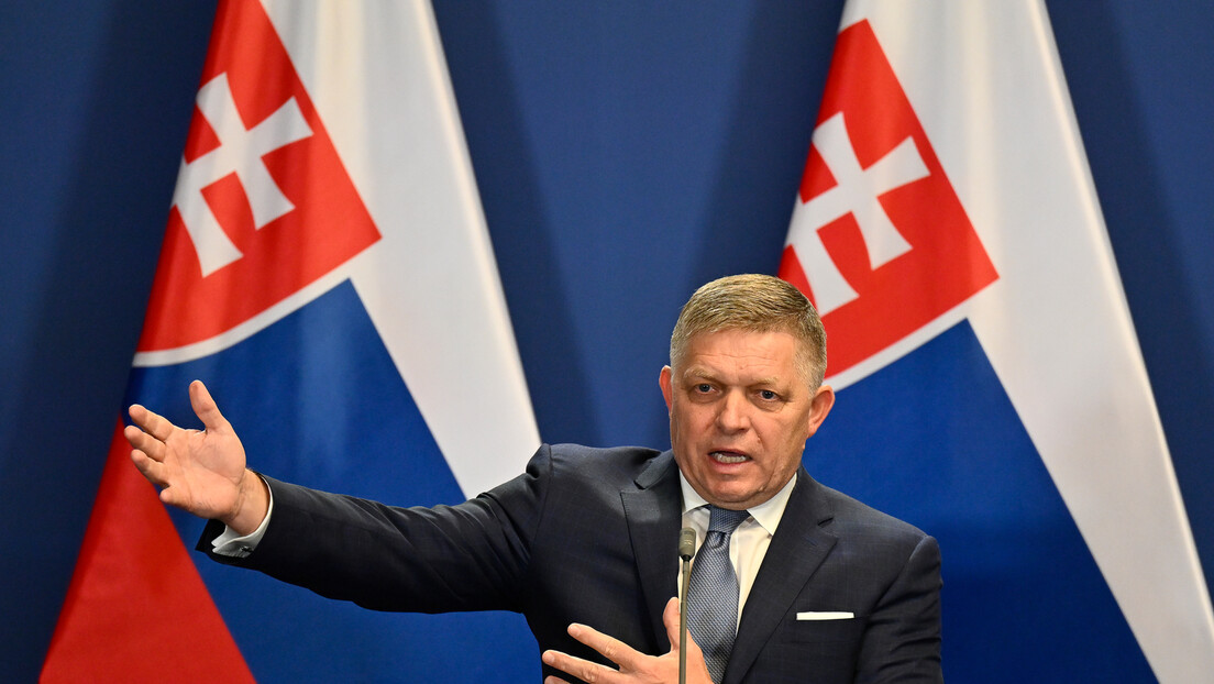 Фицо: Словачка је против укидања Мађарској права гласа у ЕУ