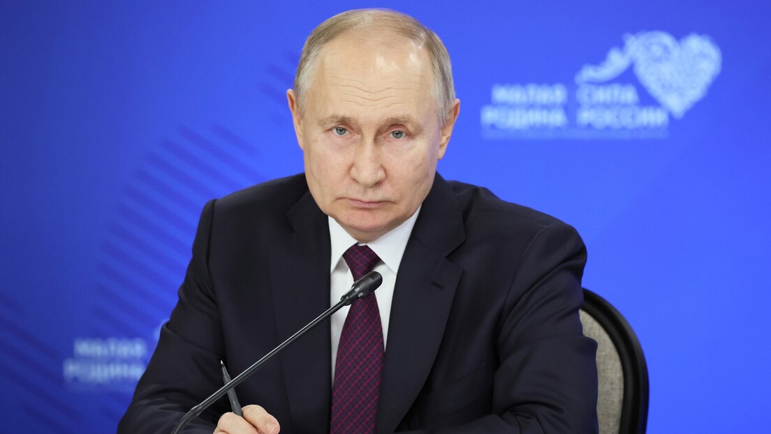 Putin sa ruskom vladom: Rast BDP za 2023. može da bude veći od 3,5 odsto, rastu i plate