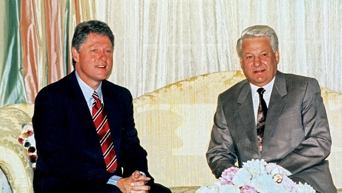 Откривен још један транскрипт: О чему су разговарали Клинтон и Јељцин?