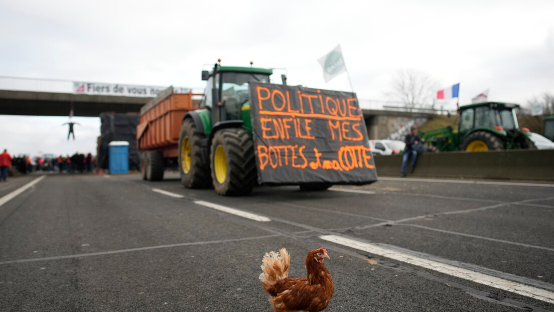 Makron traži pomoć od EU: Besni štrajk poljoprivrednika u Francuskoj