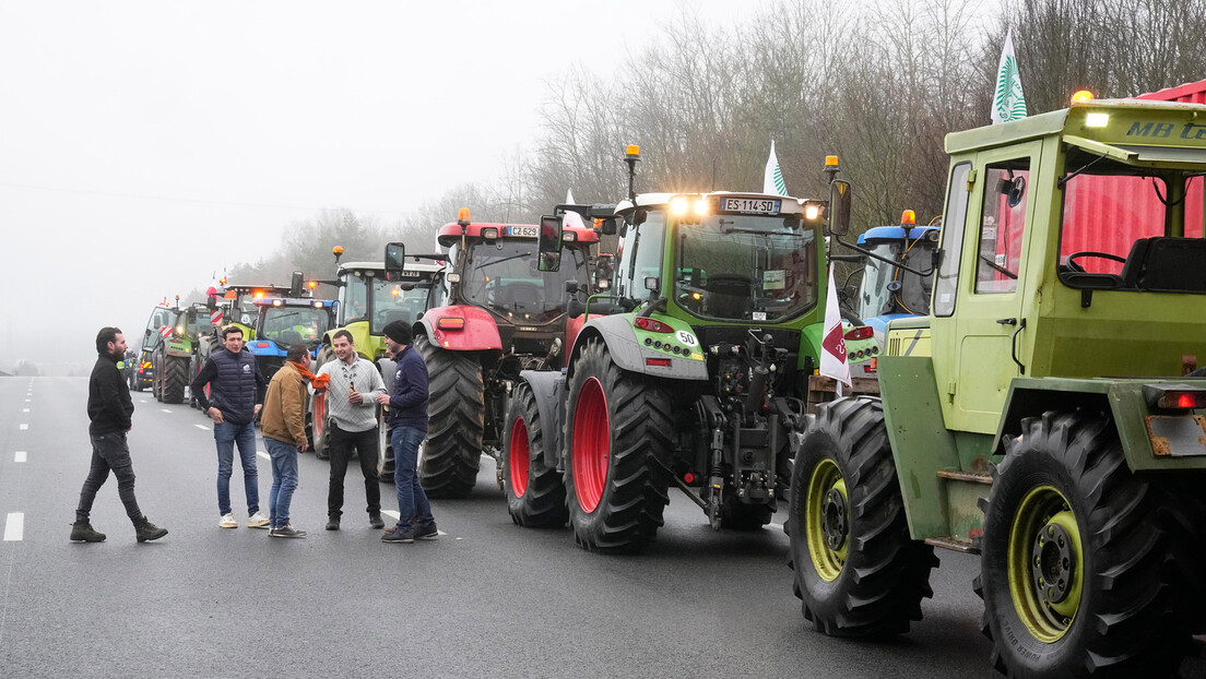 Protesti širom Evrope: Poljoprivrednici blokirali holandsko-belgijsku granicu