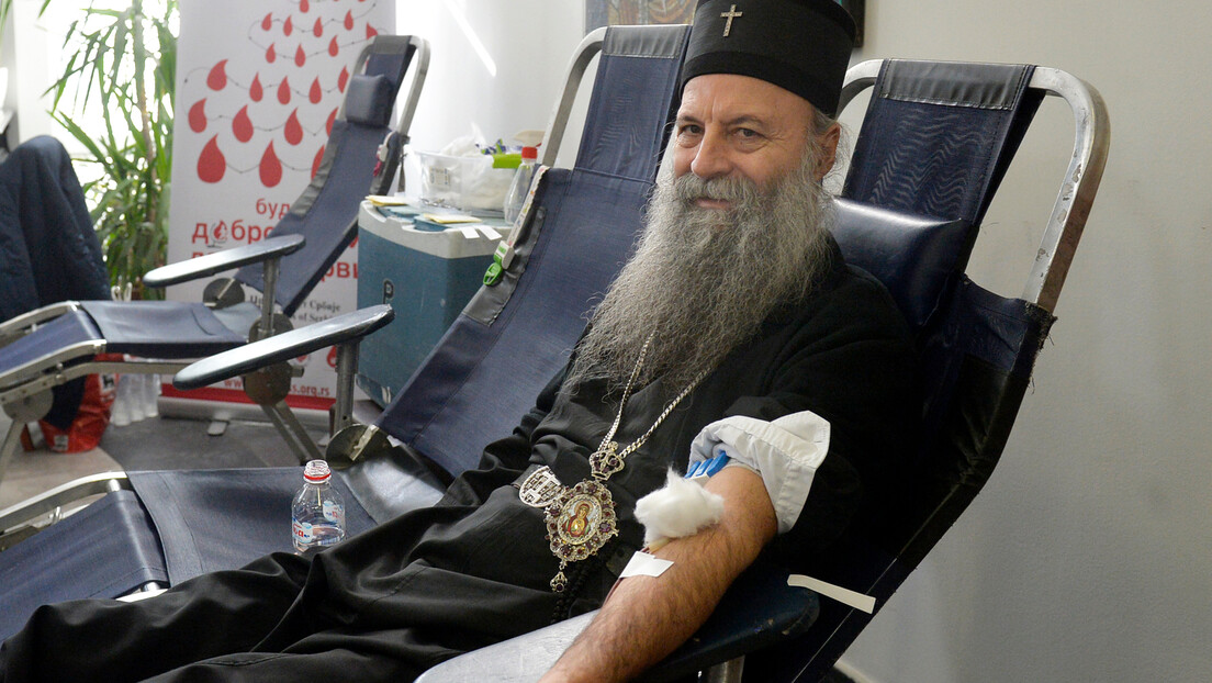 Патријарх Порфирије се придружио акцији добровољног давања крви
