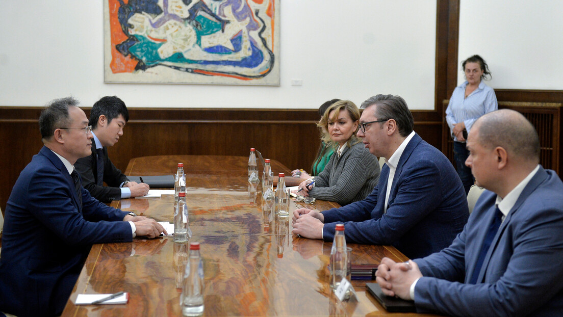 Vučić kineskom ambasadoru uručio pismo za predsednika Sija o Kosovu i Metohiji