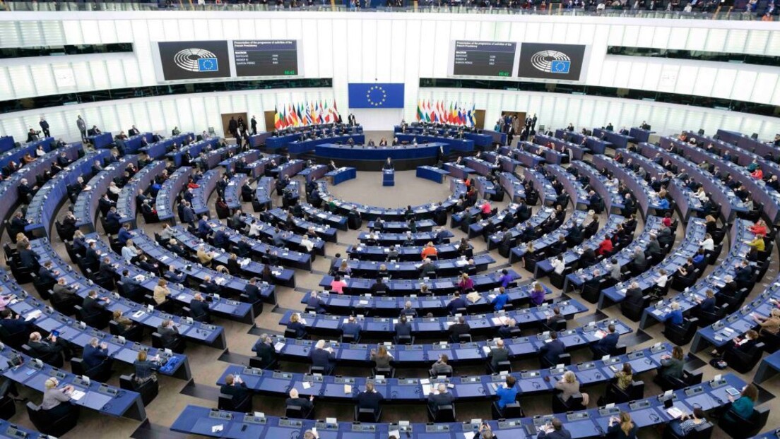 Правац Стразбур: Прозападна опозиција на путу за Европски парламент (ФОТО)