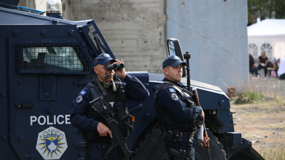 Kosovska policija upala u poštu u Goraždevcu: Maltretiraju i ispituju građane (FOTO)