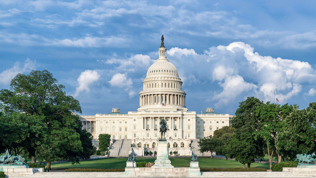 Сенат САД усвојио предлог закона за помоћ Украјини и Израелу