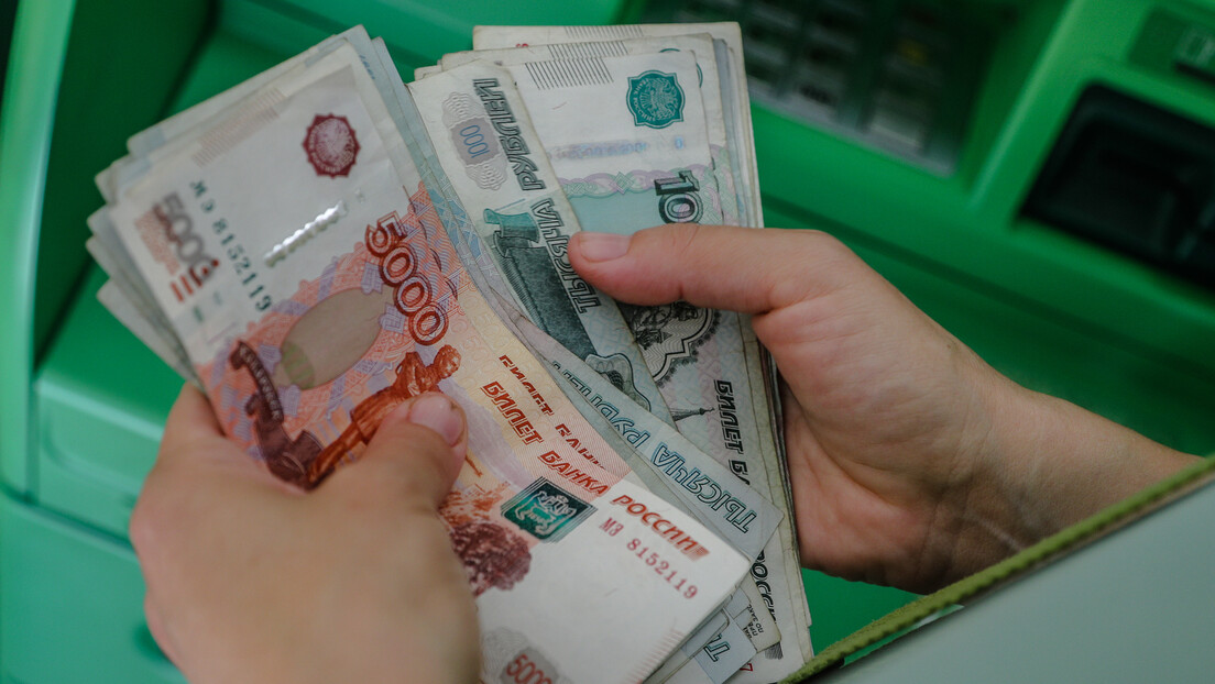 Dominacija rublje: Rusija i Belorusija se skoro u potpunosti prebacile na rusku valutu
