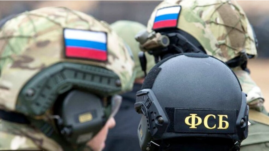 U Marijupolju pronađeno skladište oružja i tajna dokumentacija ukrajinske službe bezbednosti (VIDEO)